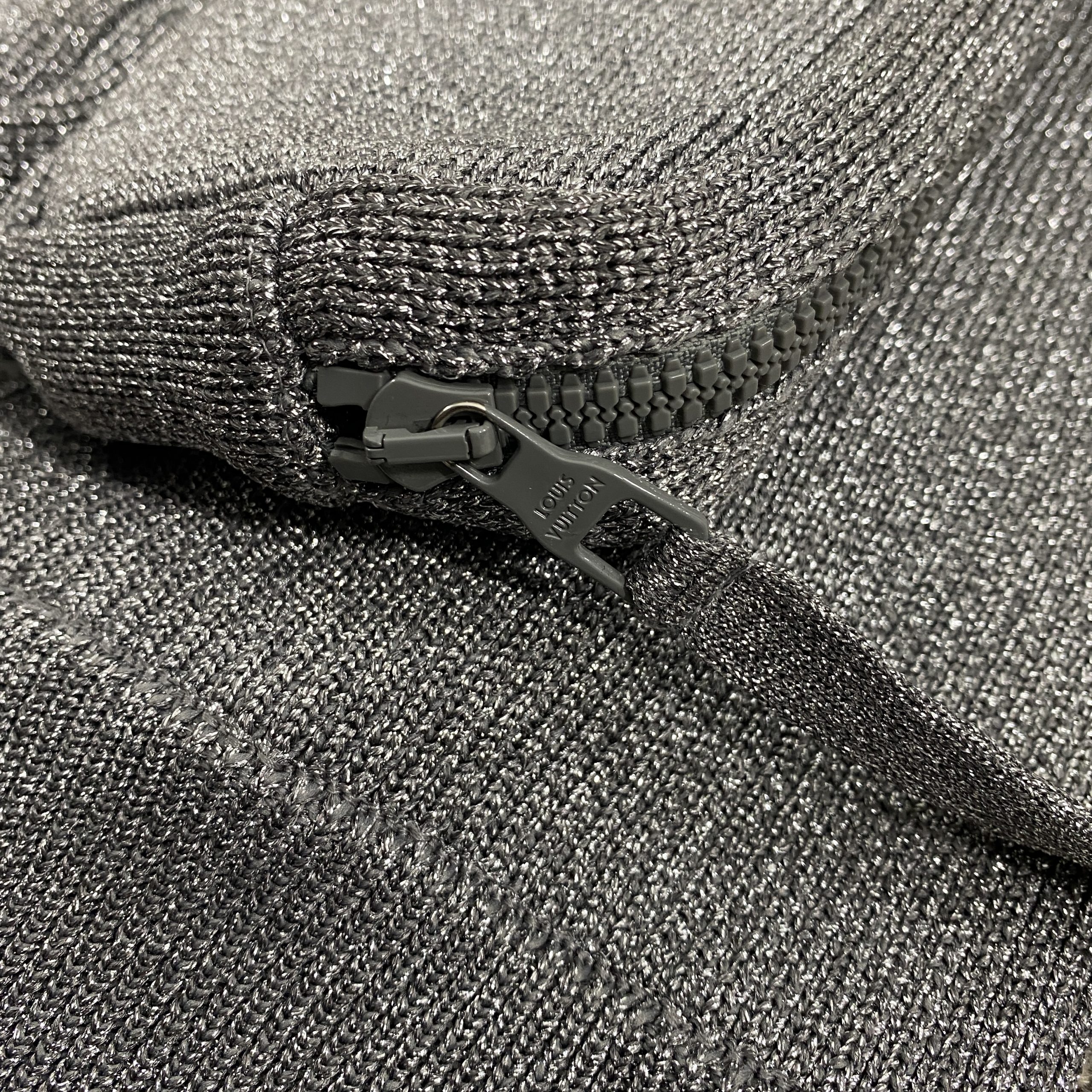 LOUS VUITTON Virgil Abloh Multi 3D Pocket utility zip pocket ribbed zip  vest M